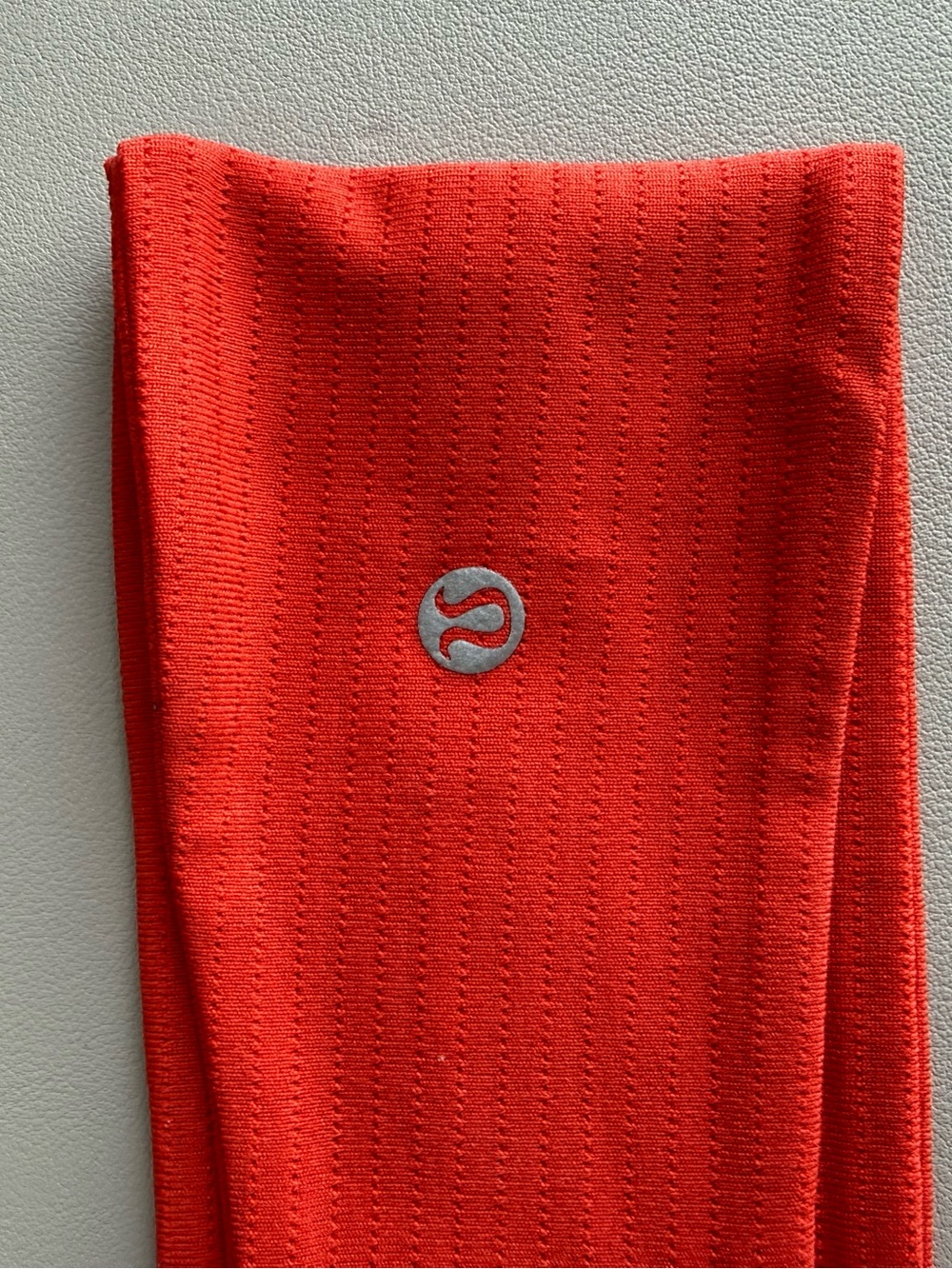 Lululemon “License to Train” Wide Headband NWT- red/orange - Picture 2 of 5